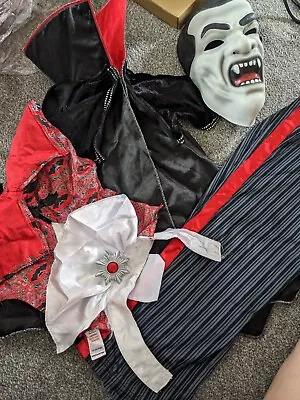 Boys Vampire Halloween Costume & Mask (Age 3-4) • £8