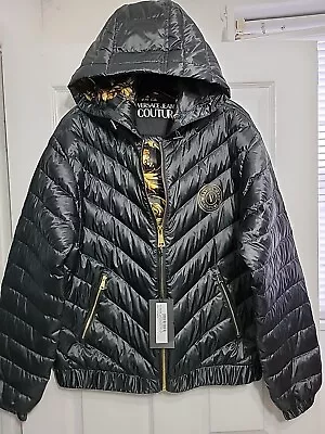 VERSACE JEANS COUTURE MENS BLACK GOLD PUFFER JACKET Size M Inside Baroque Print  • $220