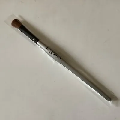 New Lancome Eyeshadow Brush. • £10