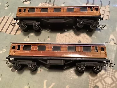 2 X EARLY 1134 Hornby Dublo. LNER Coaches Teak  White Roofs Railway OO GUAGE • £20