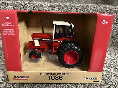 ERTL 1/32 International Harvester 1086 Wide Front Tractor With Rear Duals NEW!! • $42.99