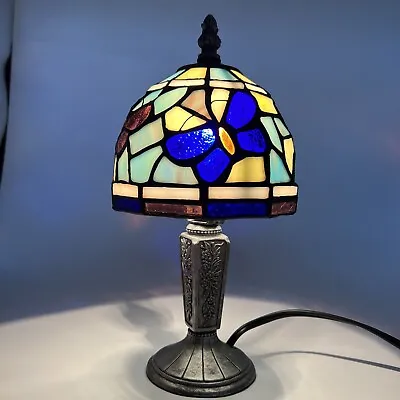 TIFFANY STYLE  Vintage STAINED GLASS LEADED Colorful BUTTERFLY  TABLE LAMP • $110