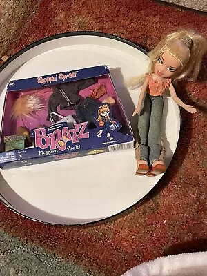 $14.99 • Buy 2003 Shopping Spree MIB Bratz  Fashion Pack Toty Loose Blonde Bratz Doll