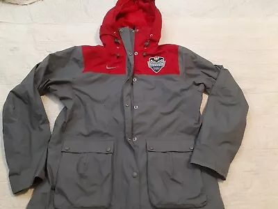 2010 Olympic Jacket Nike ACG Fitstorm Vancouver Women's Size Large (12-14)  • $49.99