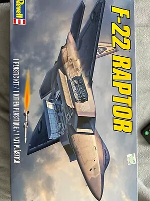 1/72  Revell  Lockheed Martin   F-22   Raptor    U.S. Stealth Jet Fighter • $25