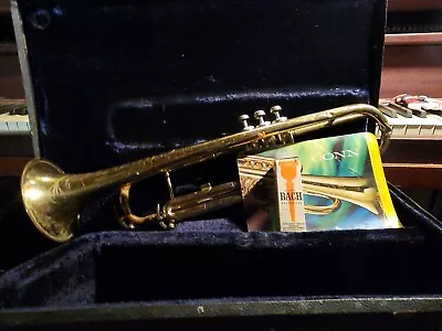 C.G CONN VICTOR 22b Bb TRUMPET WITH CASE & MOUTHPIECE # 992xxx Rare! • $455