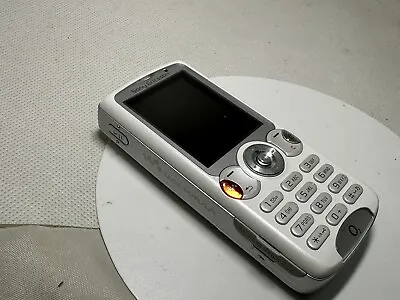 Sony Ericsson Walkman W810i - White (Unlocked) Mobile Phone • £69.99