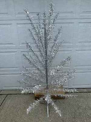 Vintage 6’ 45 Branch Aluminum Taper Christmas Tree W/ Stand By Carey-McFall 6545 • $259.99