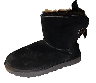 UGG Shoes Women’s Size 9 Black Suede BAILEY BOW Mini Pull-on Boots 1100212 • $48.99