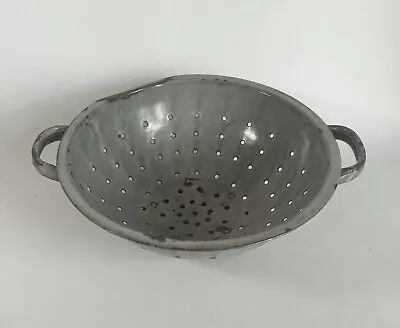 Vintage 10” Gray Graniteware Enamelware Footed Farm Kitchen Colander Strainer • $19.95