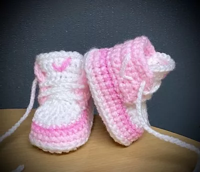 Crochet Baby Shoes Handmade Crochet Wool Baby Booties Sneakers Slippers Trainers • £6.99