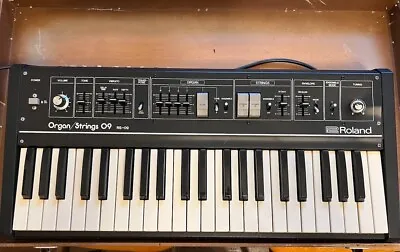 $700 • Buy 1979 Vintage Synthesizer Roland RS-09 Organ/Strings 09 Made In Japan W/Hard Case