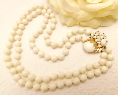 VINTAGE VICTORIAN INSPIRED DOUBLE STRAND 1950's WHITE BEAD NECKLACE • $9.99