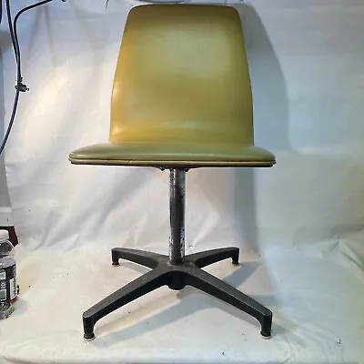 Rare 1970s Bentwood Thonet Swivel Vinyl Chair With Tag And Eames Style Base • $650