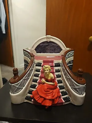 Marilyn Monroe Grand Staircase Box Priemere Edition Vandor #431 • $162