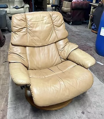 Golden Sand/ Beige Reno Leather Reclining Armchair Used  • £165