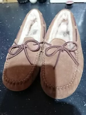 Womens Genuine UGG Moccasin Slippers Size 5. Excellent Condition. • £8.50