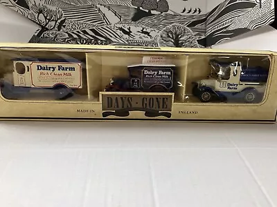 Vintage Lledo Collection Triple Dairy Farm Vans Boxed Vgc • £5.99