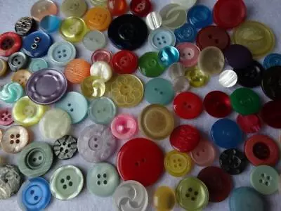 BEAUTIFUL SHIMMERY COLORFUL VINTAGE FANCY BUTTONS Lucite Acrylic • $8.99