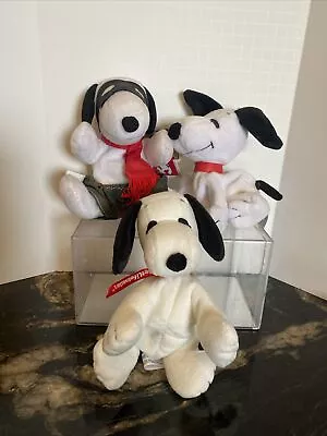 E 3 Peanuts Snoopy “Applause” “Snoopy & Friends” “ MetLife” Bean Bag Plush Dolls • $24.99