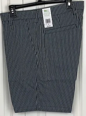 Dockers Supreme Flex Mens Ultimate Shorts Gray/Blue Striped Size 36 NWT New • $29.99