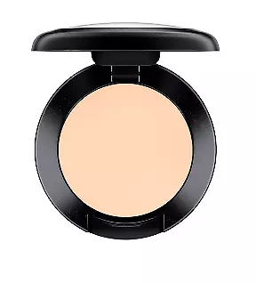 Mac Studio Finish Spf 35 Concealer 7gm - Shade: Nc10 • £28.80