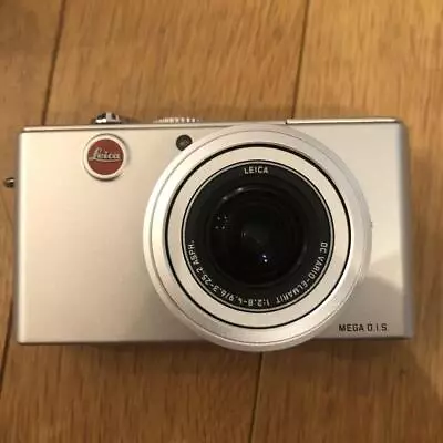 LEICA D-LUX 2 Digital Camera Silver Glay 8.4MP CCD 16:9 2.5inch F2.8-F4.9 Zoom 4 • $402.16