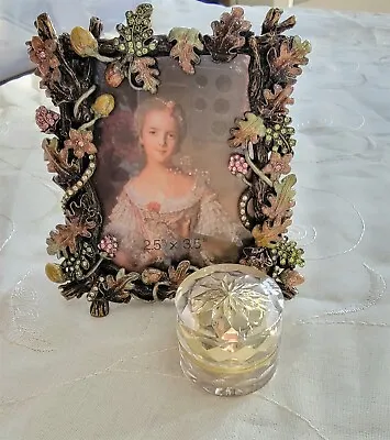 Victorian Trading Marie Antoinette Gold Diamond Travel Vanity Jar Pill Box 29J • $12.95