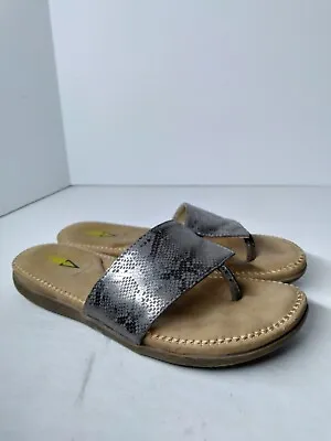 Volatile Women's Size 8 Metallic Reptile Pattern Comfort Flip Flop Thong Sandals • $34.99