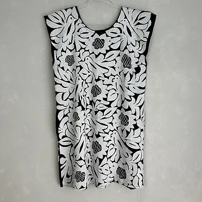 J. Marie Size S Mia Large Floral Black White Embroidered Short Dress W Pockets • $38