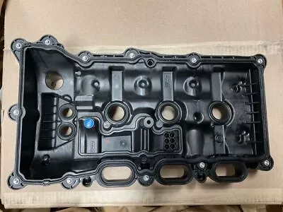 Genuine Ford Valve Cover HL3Z-6582-G • $135.32