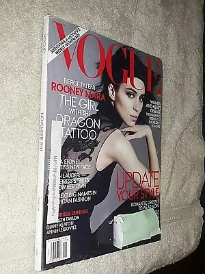 November 2011 Vogue Women's Fashion & Lifestyle Magazine - HOT Rooney Mara Cover • $5.80