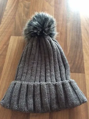 £2.99 • Buy Primark Grey Woolly Hat