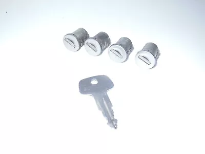 Yakima SKS Lock Cores - 4 Pack - A138 - With Key • $36.99