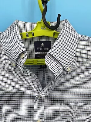 NWT Stafford Button Down Shirt Mens Medium Blue Wrinkle Free Oxford 15.5 Gingham • $15.92