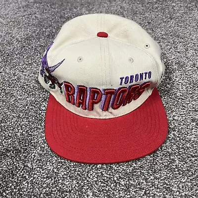 Mitchell & Ness Vintage Embroidered Toronto Raptors Snapback Hat • $33.50