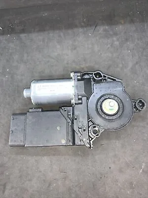 Right Front Passenger Side RH Power Window Motor For 04-05 VW Beetle Convertible • $129.99