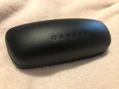 $6.99 • Buy OAKLEY BLACK HARD LEATHER CLAMSHELL GLASSES CASE 160 X 60 X 50mm