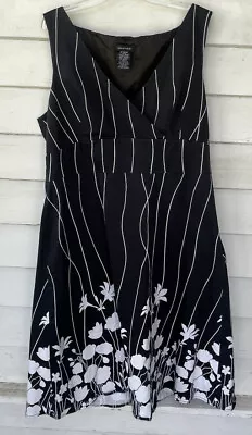 Spense Missy 16 Dress Black White Floral Sleeveless Stripes • $4.99