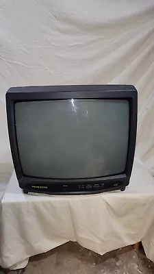 Vintage Phillips Magnavox 19  CRT  TV Radio Combo   Model No. PR191B102   • $40