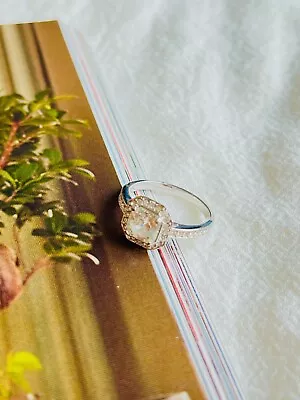 £79.99 • Buy SWAROVSKI Clear Crystals Halo Shoulder Cube Ring, White Rhodium, Size L 52