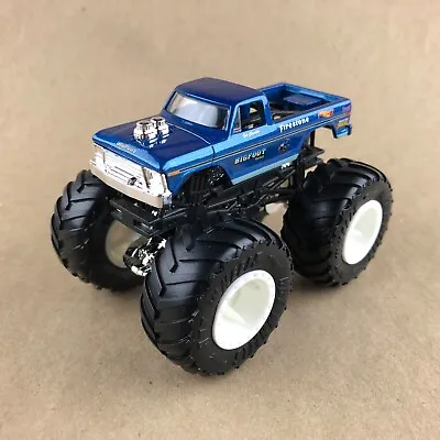 Hot Wheels Monster Trucks Bigfoot 4X4X4 Blue 1:64 Scale Diecast Truck • $5.99