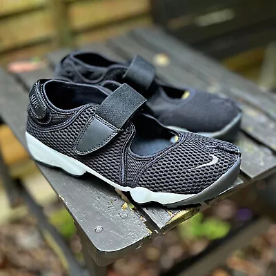 Wmns Nike Air Rift Breeze BR Black Grey 848386-001 UK7.5 US10 EUR42 TN 95 97 MAX • £100