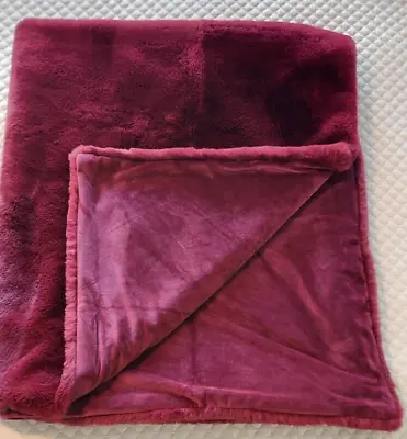 $160 NWOT MARTHA STEWART FAUX FUR RED PLUSH BLANKET THROW 50 X60  • $73.20