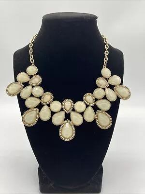 Stunning Vintage Estate Gold Tone Faux Ivory Teardrop Chunky Collar Necklace!!!! • $25.49