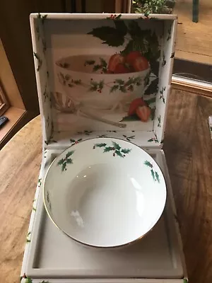 MIKASA Bone China “Holly Ribbon” Salad/ Vegetable Serving Bowl 8 1/4” Japan • $24.40