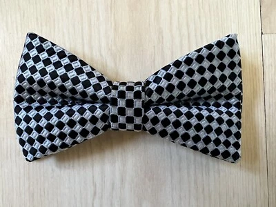 $12 • Buy Boys Youth Clip On Bow Tie Gray/Black