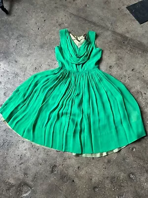 Vintage 1950s R & K Originals Kelly Green Full Skirt Dress • $75