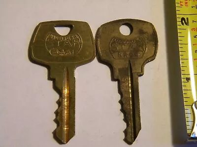 Vintage Made In U.s.a. Star Keys Stamped 5sa1 &5ro4 • $2.99