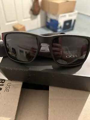 $134 • Buy Oakley Holbrook Men's Square Sunglasses - Matte Black (OO9102-G855)
